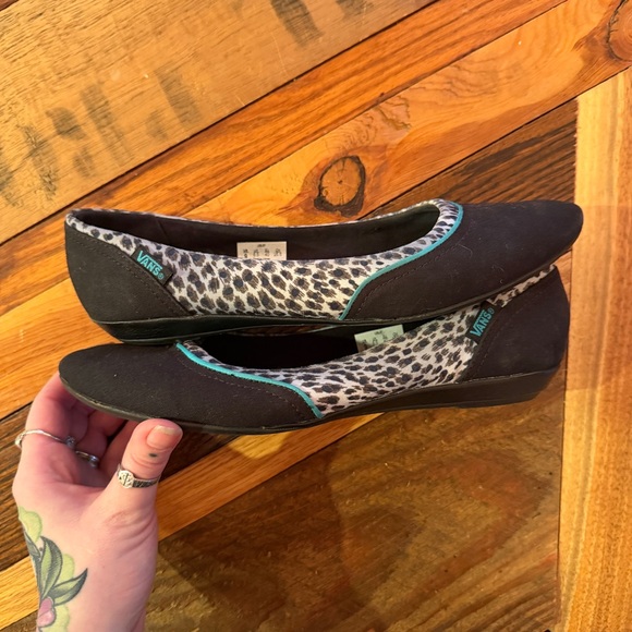 RARE Vans Women's Black Ballet Flats with Leopard Trim and Teal Insole Sz 9 - Picture 4 of 5